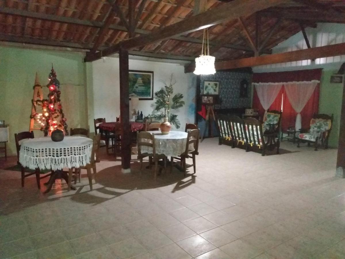 Pousada Sol de Verão São Pedro da Aldeia Exterior foto